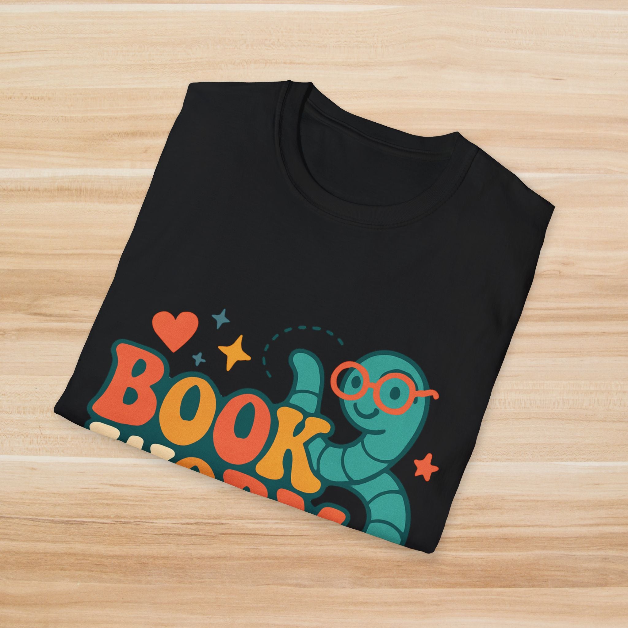 Book Worm Babe: T-Shirt